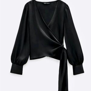 🤩 ZARA SPAIN SATIN EFFECT WRAP TOP BLACK - SIZE M